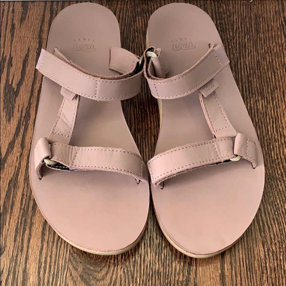 Teva Lilac Universal Slides Size 10